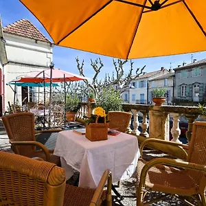 https://hotel-de-provence-tarascon.fr-provencehotel.com